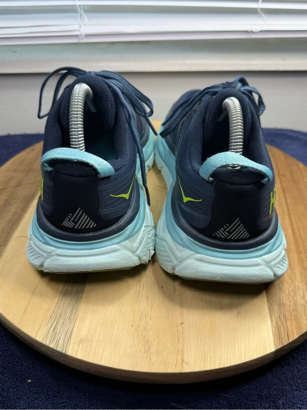 Hoka Stinson ATR 6 (Men’s 8 Women’s 9.5)